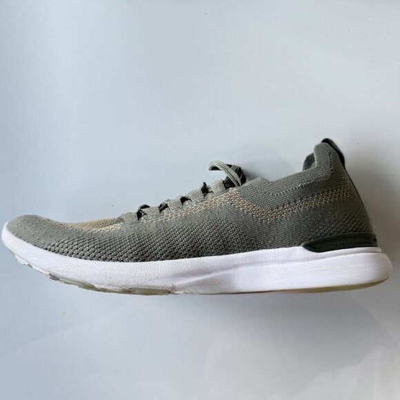 Athletic Propulsion Lab Size 8 Sneakers Athleisure Active - Picture 2 of 7